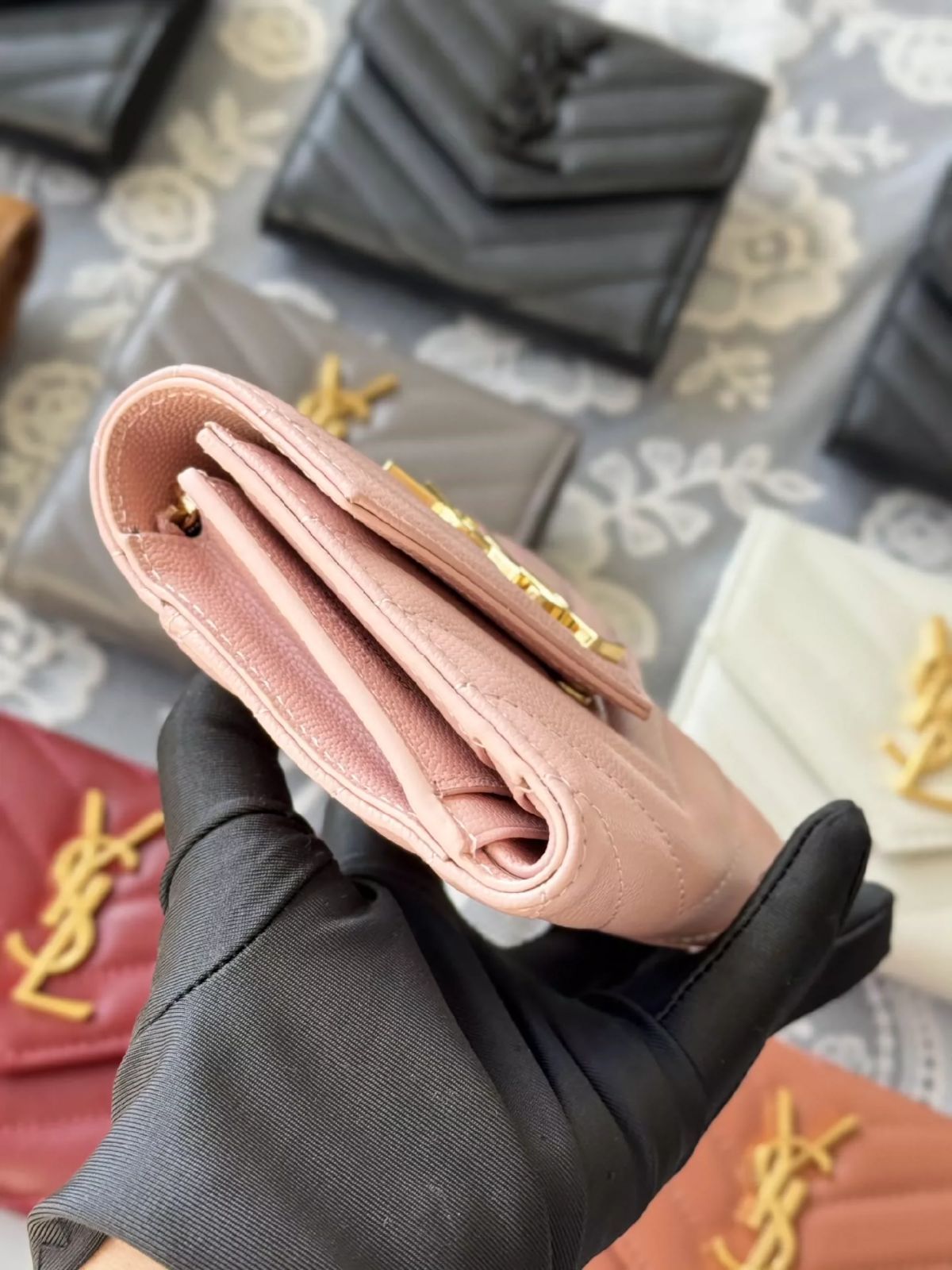 希少【Yves Saint Laurent 】Ｙカットウォレット【未使用品？】 イヴ・サンローラン Yカット ウォレット | étoile vintage