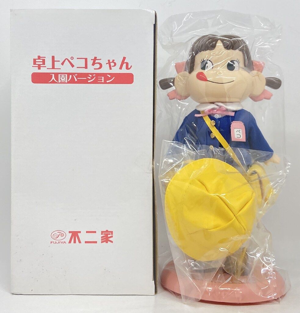 不二家 - 新品  不二家 卓上ペコちゃん 入園バージョン ペコちゃん Amazon | 不二家 卓上ペコちゃん 入園バージョン ペコちゃん人形