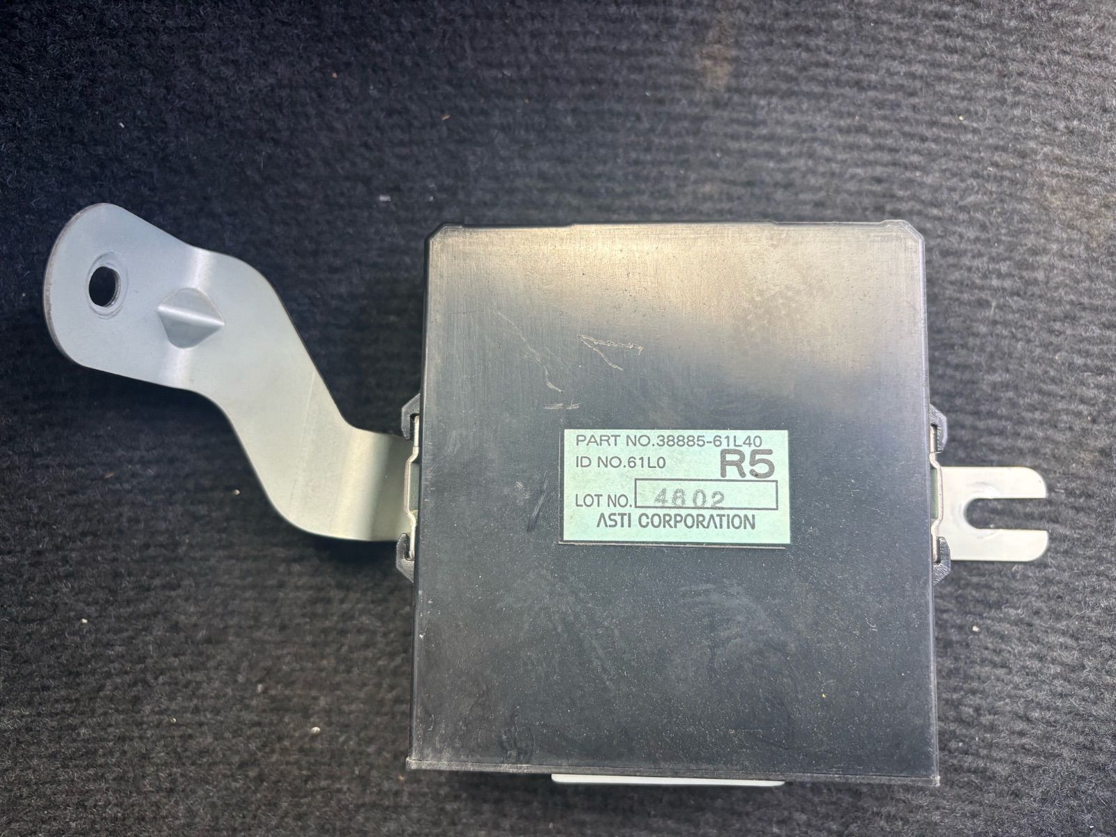 ジムニー シエラ JB43W 4WDシフトコントローラーASSY 38885-61L40