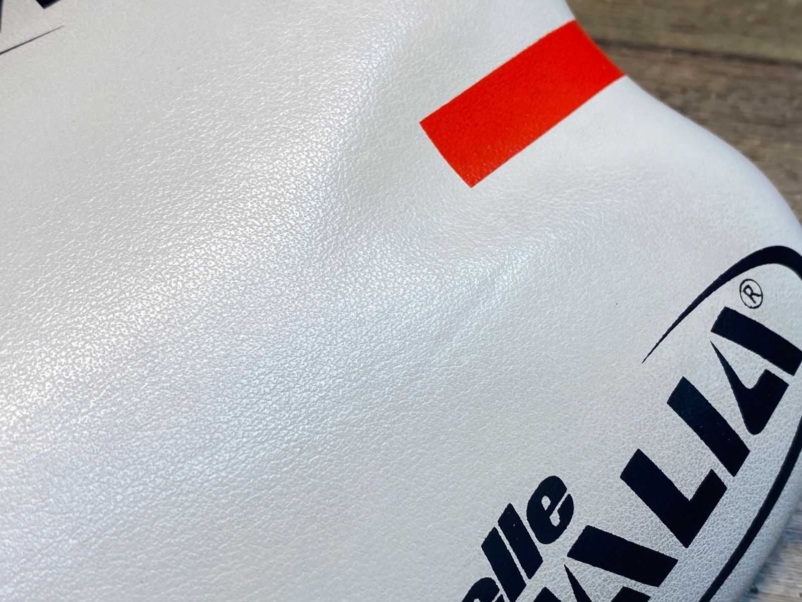 JM889 セライタリア selle ITALIA SLR Team Edition サドル 白 カーボンレール BRIGHTFACE_UK