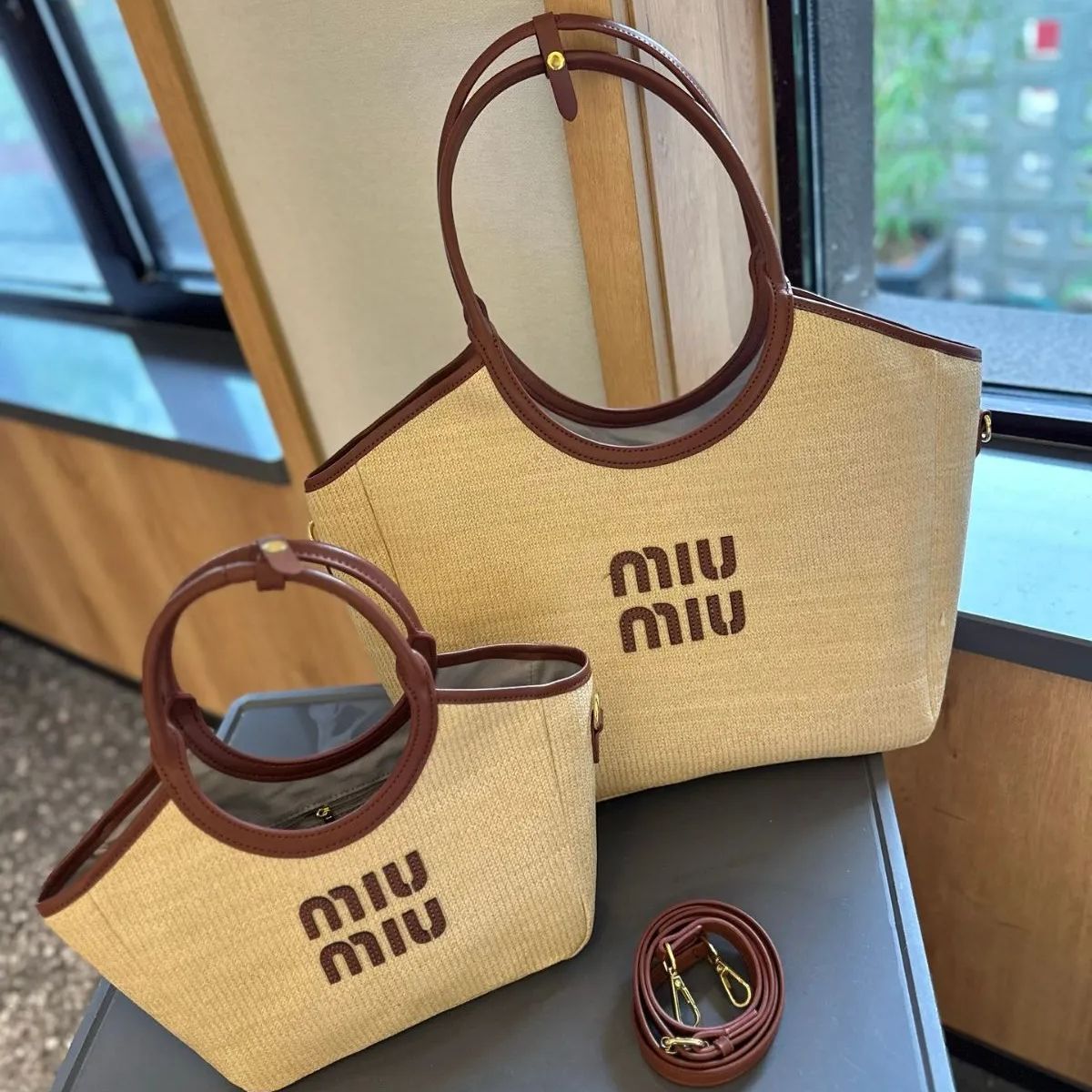 新品未使用 箱付  ＭＩＵＭＩＵ ノベルティトートバッグ 専用ページ