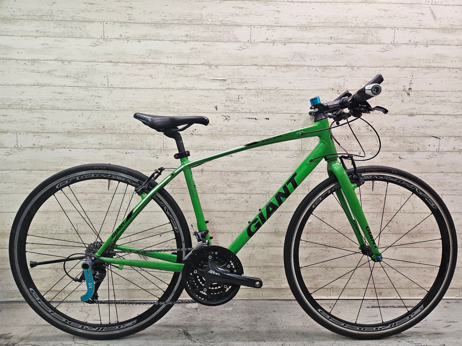 □【 西濃運輸 発送のみ 】GIANT ESCAPE RX3 2018 size:465(S) 160