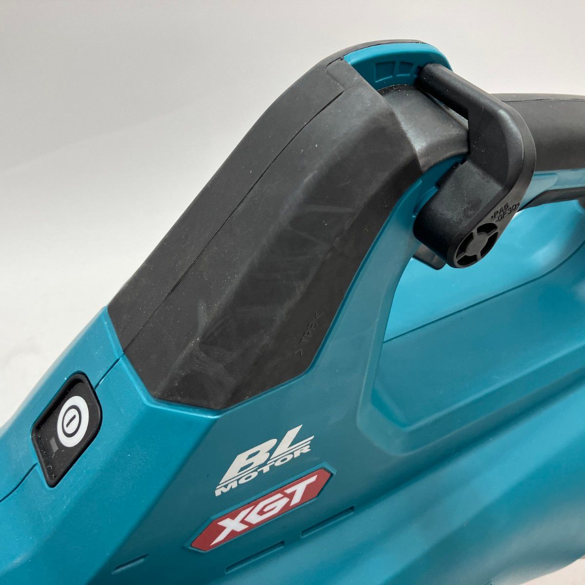 MAKITA