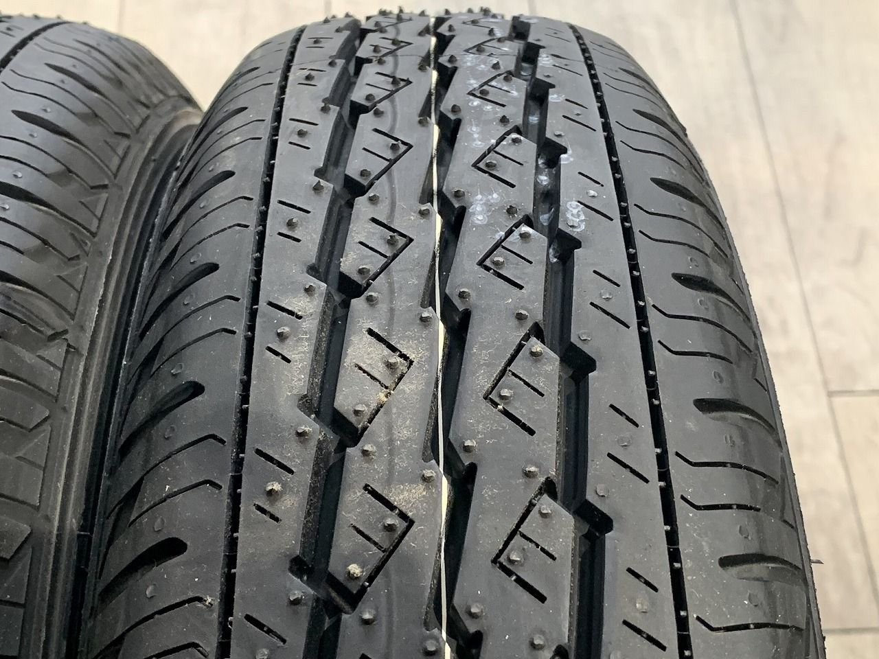 店頭販売 新品 BRIDGESTONE K370 145/80R12 2024年 4本セット エブリィ