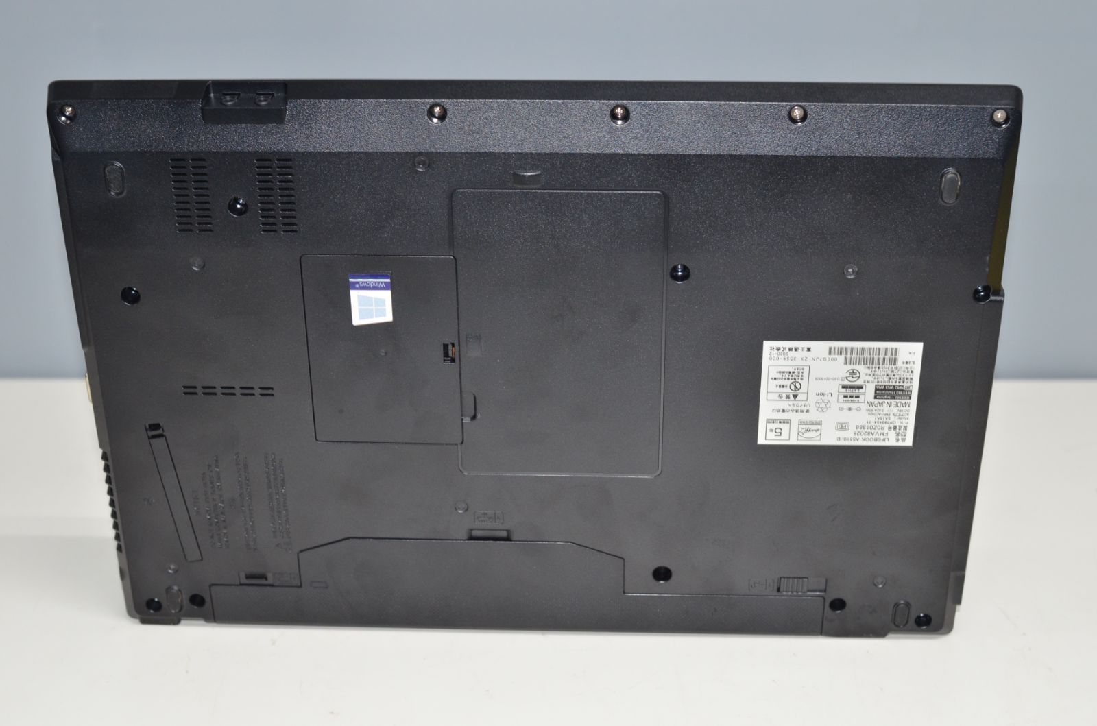 中古訳アリノートパソコン 富士通 A5510/D core i3-10110U 中古訳アリノートパソコン 富士通 A5510/D core i3-10110U 爆速