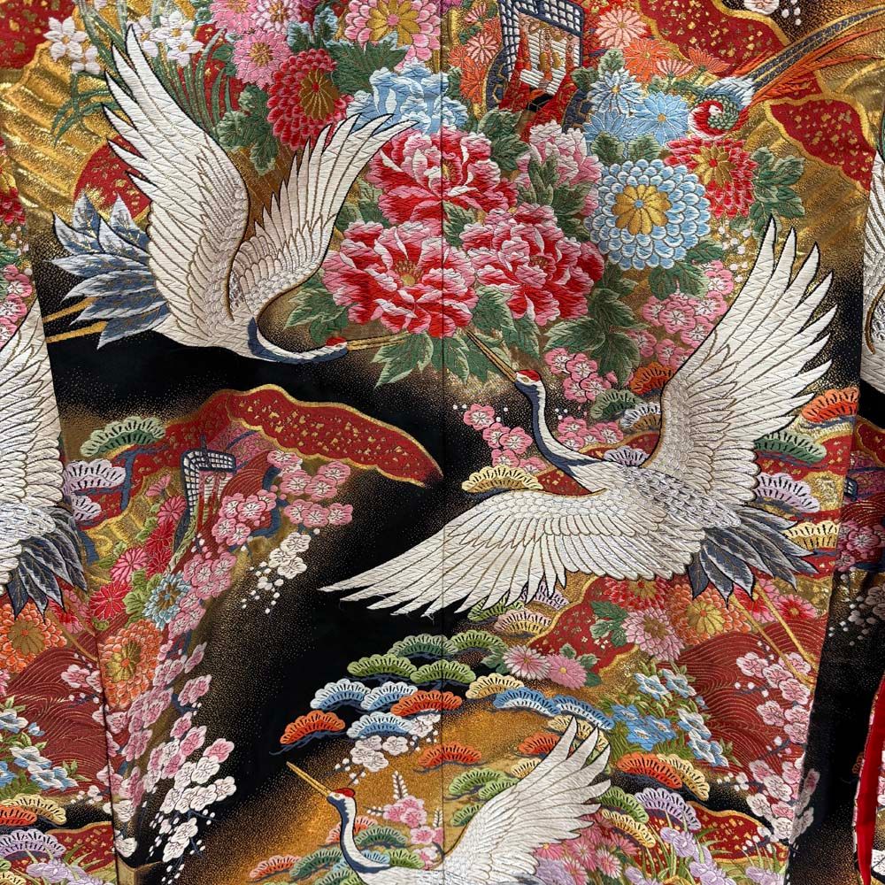 色打掛 正絹 鶴 刺繍 金黒 打掛 花嫁衣裳 婚礼 リサイクル 中古  