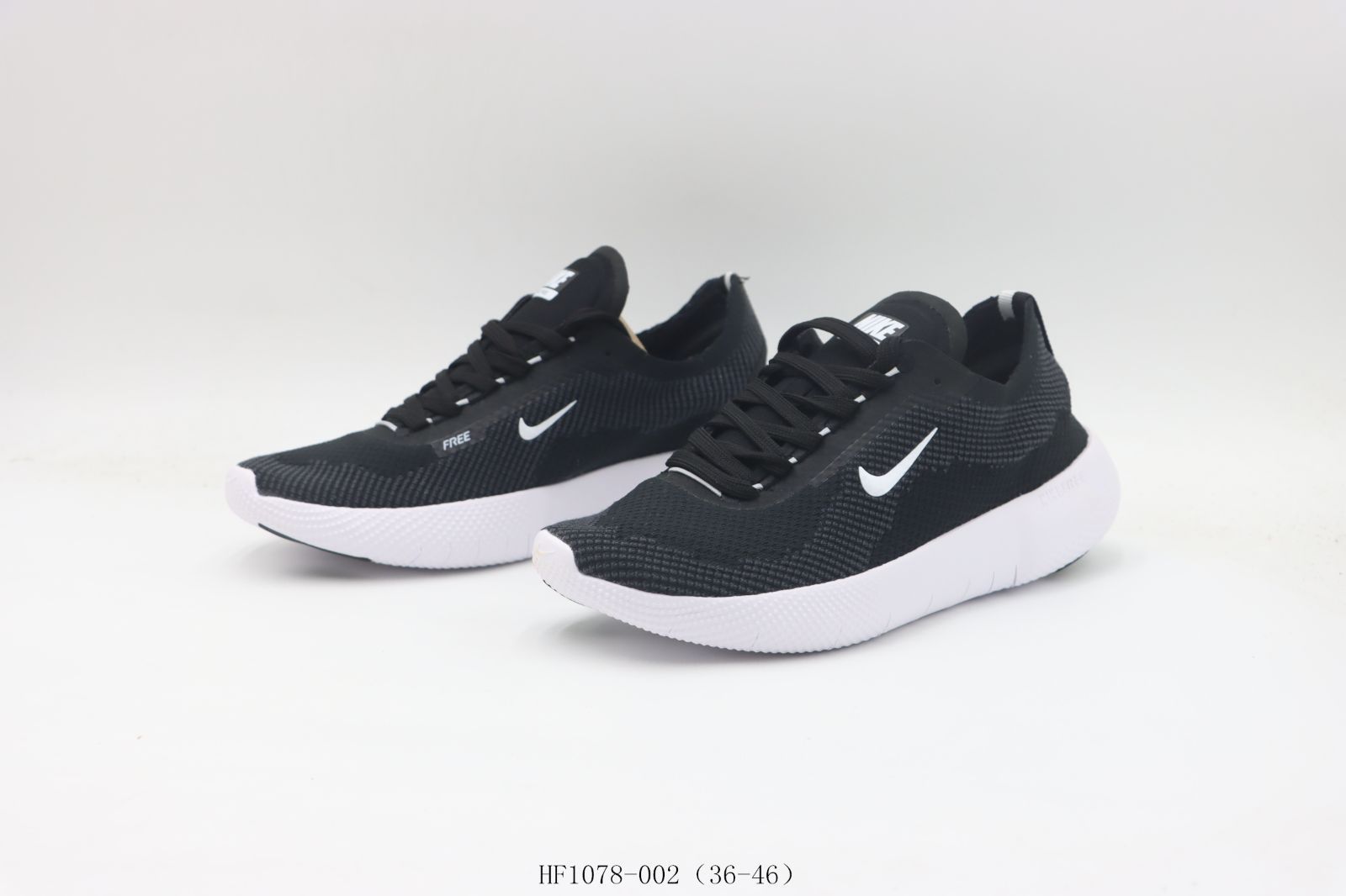 ナイキ ランニングシューズ