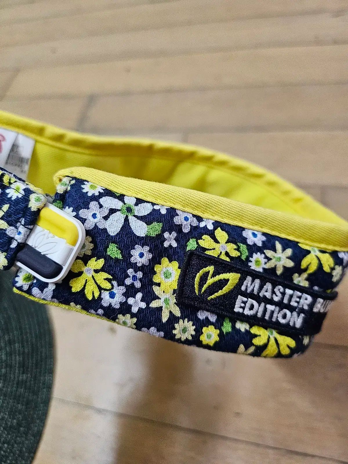 マスターズ バニー エディション サンバイザー 新品