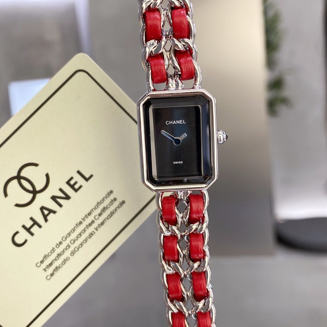 CHANEL シャネル プレミエール レディース腕時計 26.1x20mm