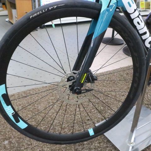 値下げ！ 未走行車 BIANCHI OLTRE XR3 ビアンキ オルトレ 2022モデル