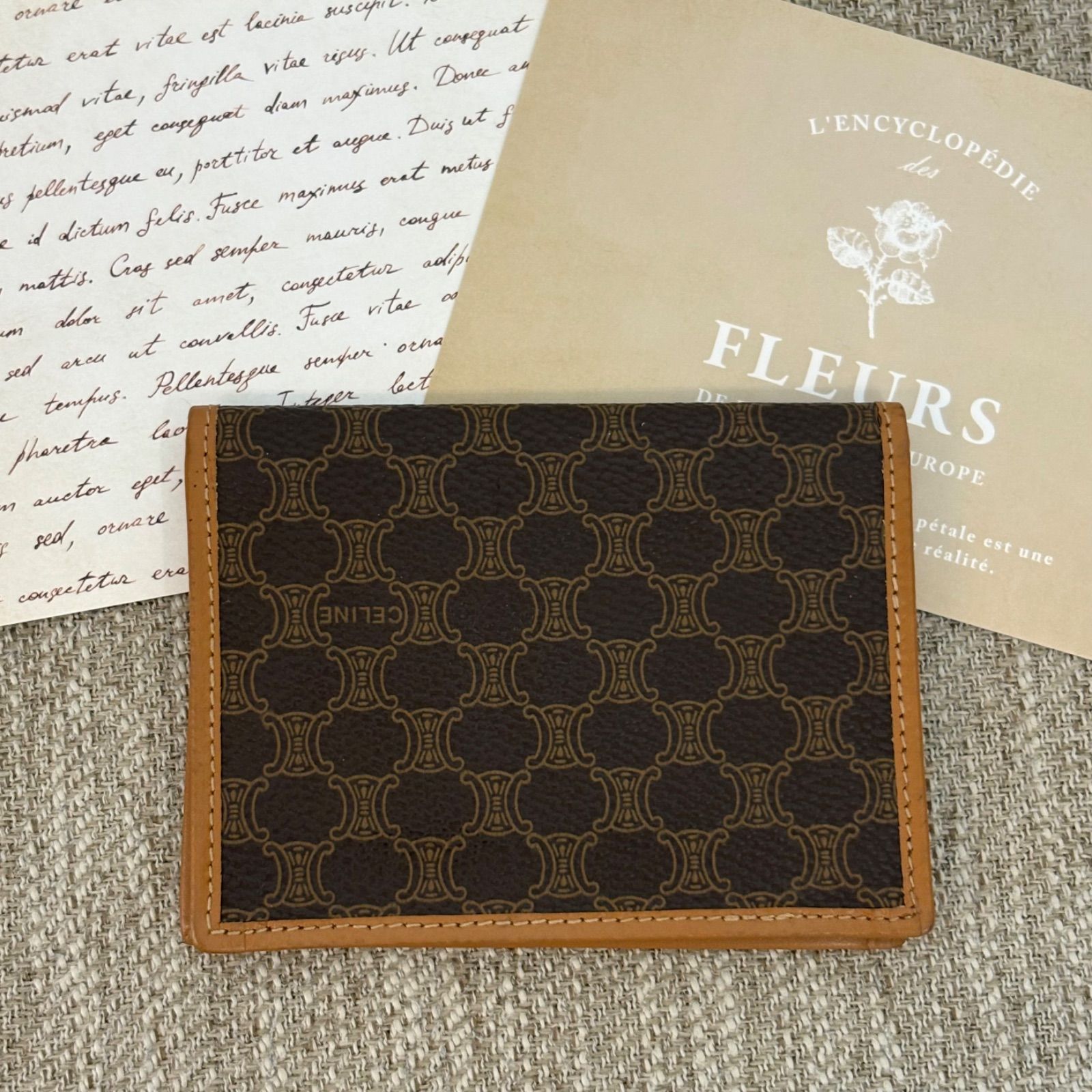 美品】セリーヌ マカダム カードケース ブラウン ブラゾン型押し  