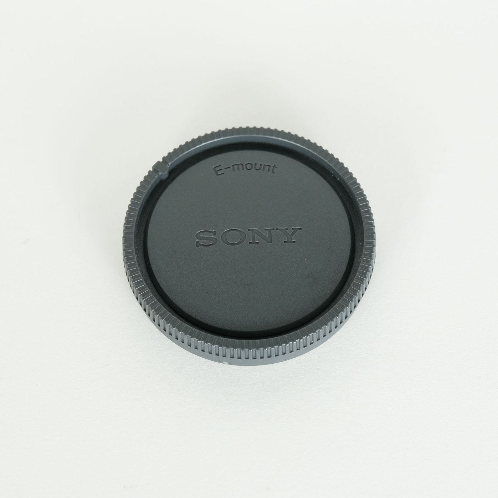 SEL85F18 |