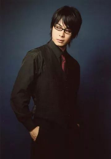 [Used] Raw Photo (Male) Hayashi Akihiro (Imayoshi Shoichi) /Above Knee, Left Gaze, Black Background, Character Shot/Black Costume ver. /Stage “Kuroko's Basketball: The Encounter” personal life photos