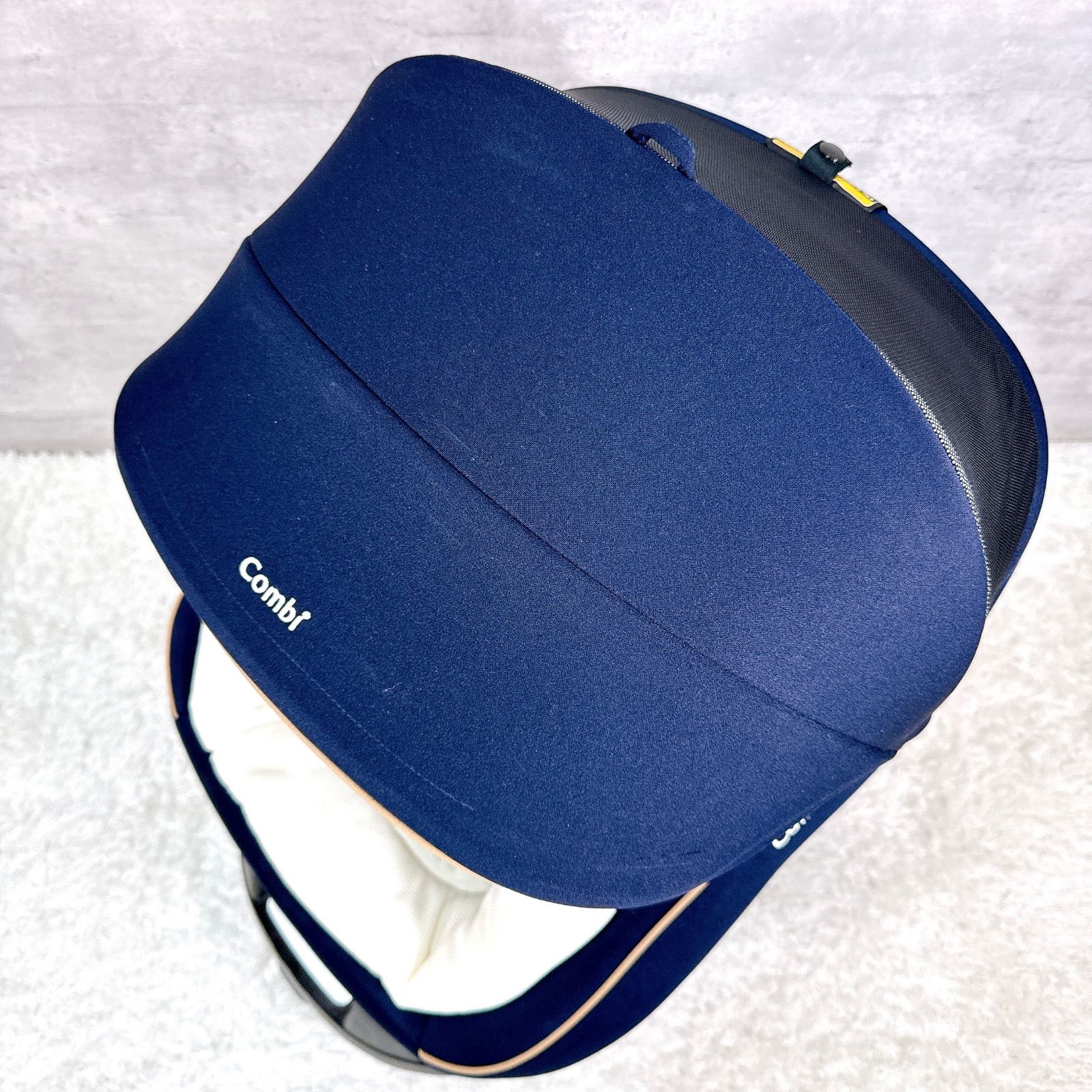 コンビ 車用チャイルドシート