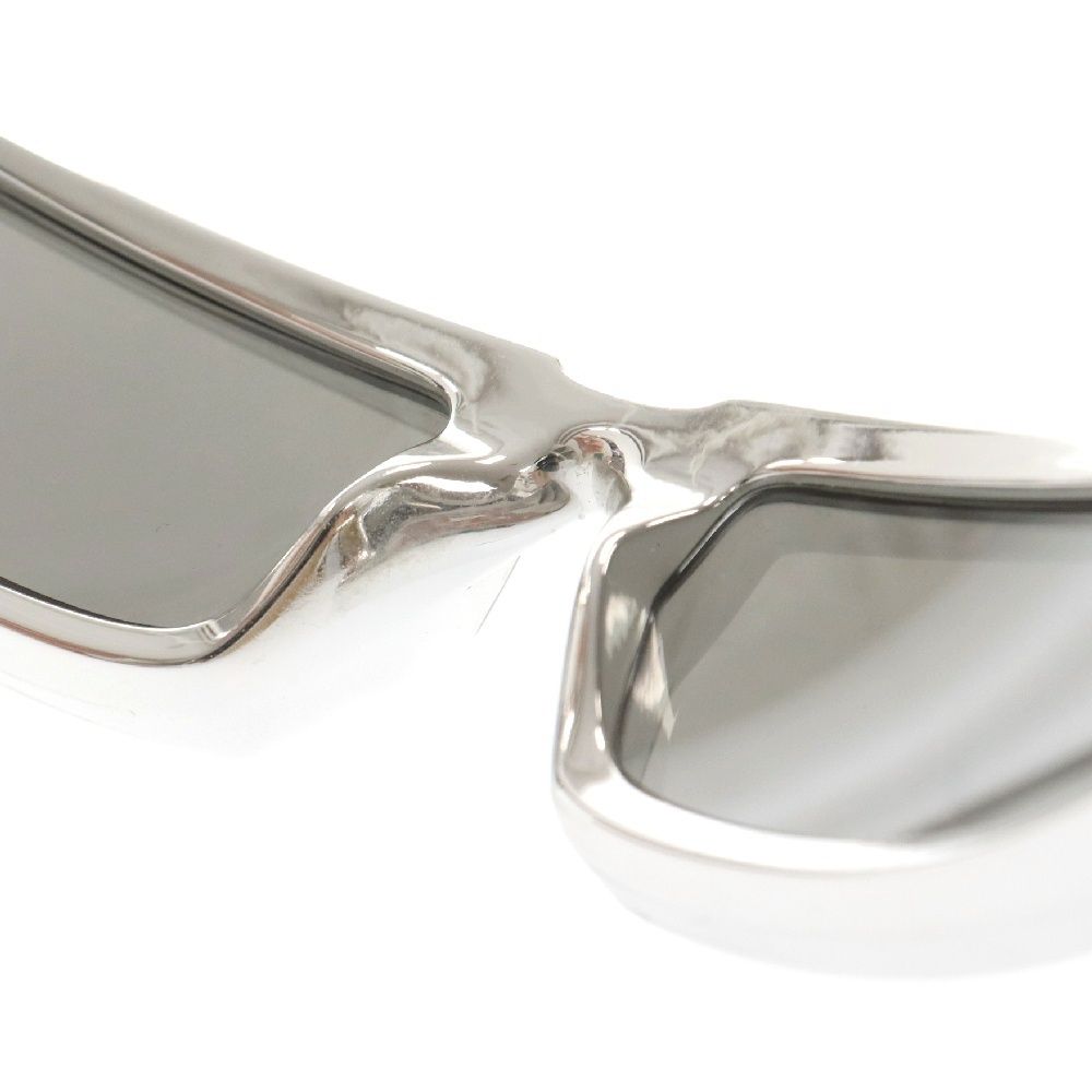 PRADA (プラダ) GRAY RUNWAY SUNGLASSES SPR25Y グレーレンズ