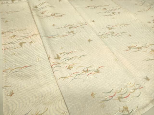 平和屋着物▽上質な小紋　単衣　芝に舞蝶　金彩　正絹　逸品　DAAS0199az 平和屋着物▽上質な小紋 単衣 芝に舞蝶 金彩 正絹 逸品 DAAS0199az