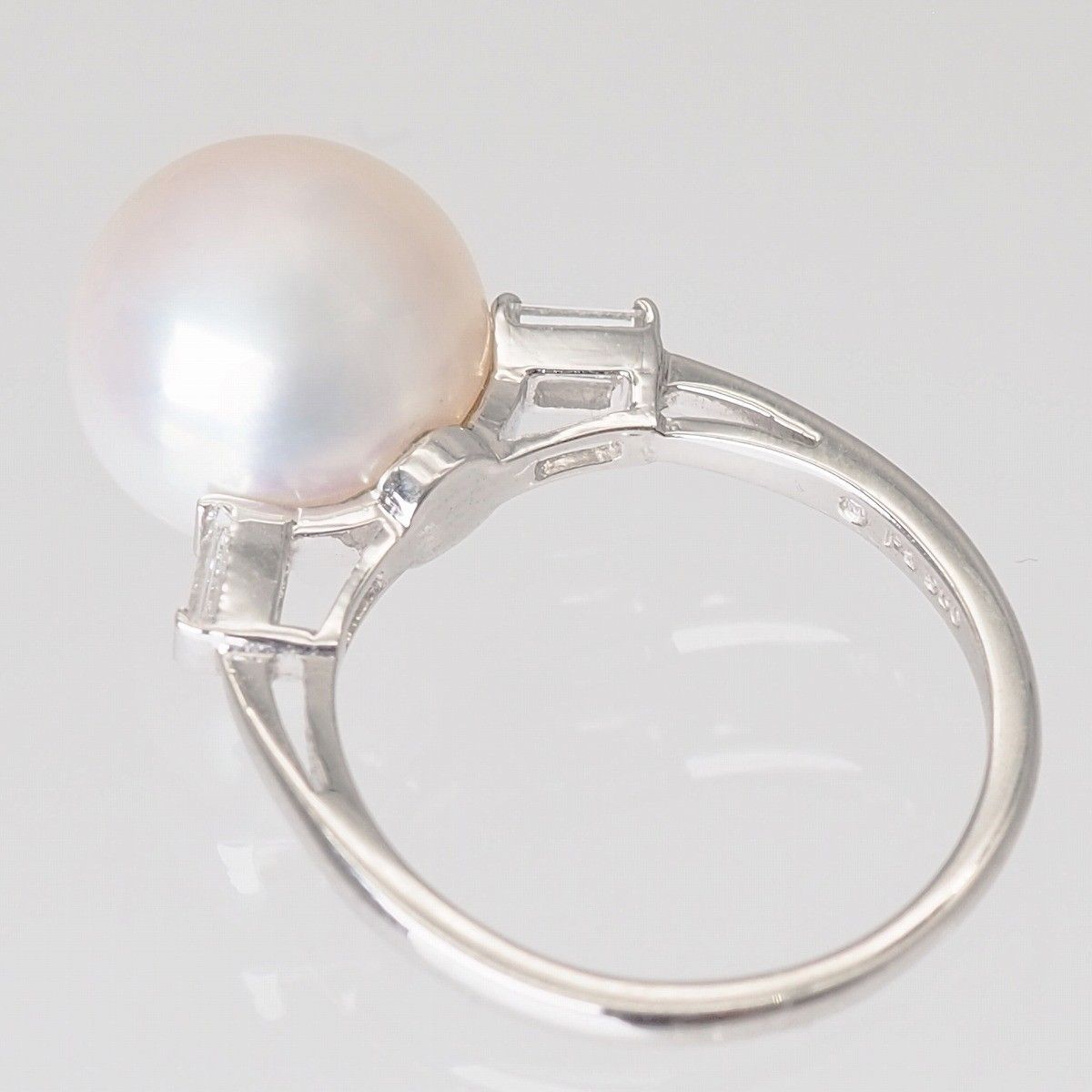 美品 ミキモト Pt950 真珠 パール約8.7mm珠 ダイヤ リング 指輪最大部分の幅約87mm