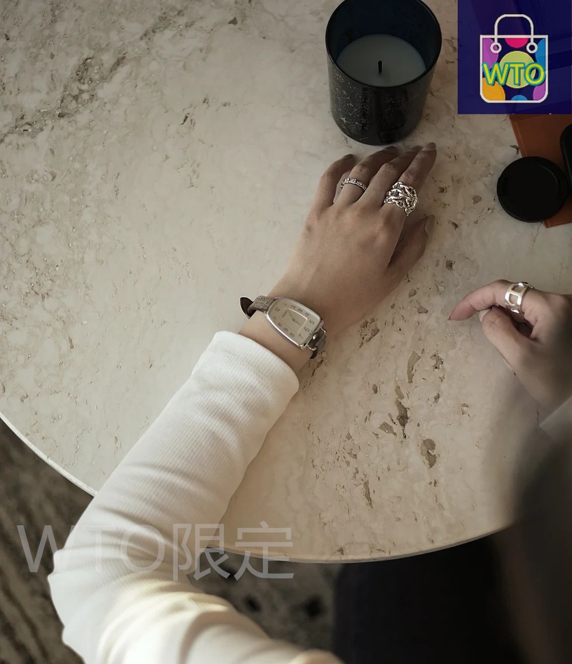 FOSSIL スマートウォッチ ゴールド デジタル腕時計 ストーン付き 最新