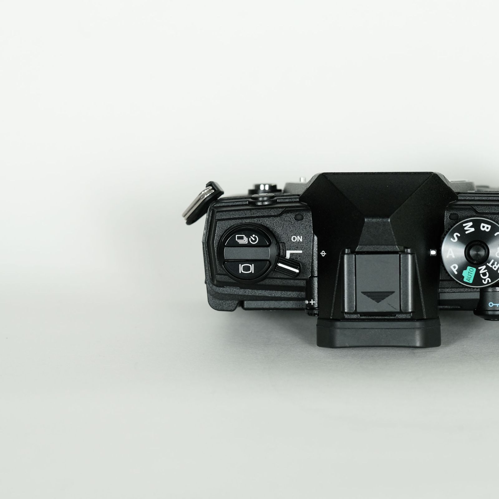  シャッター数510回 OM SYSTEM 5 ボディ ブラック マイクロフォーサーズマウント ミラーレス一眼 デジタルカメラ