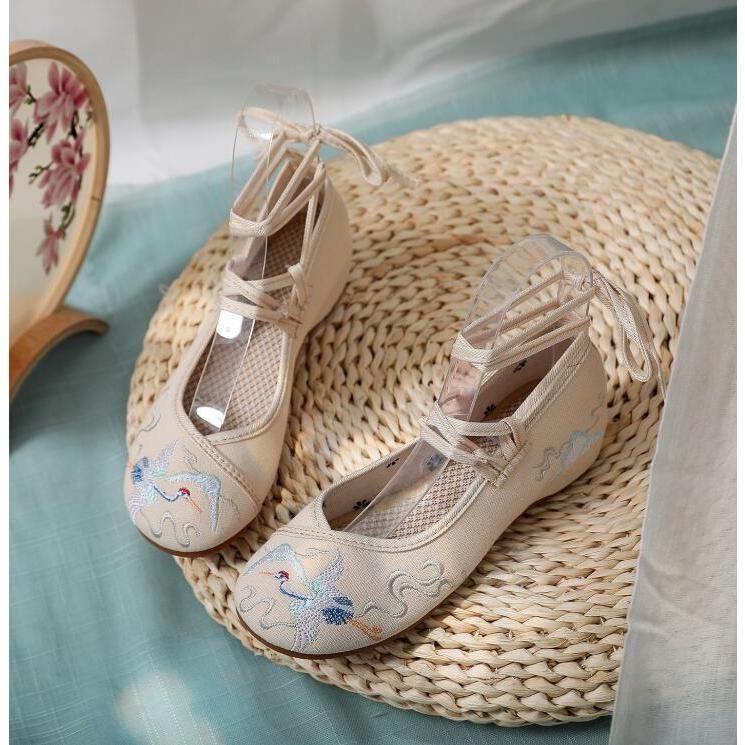 新品 中華靴ローヒール春 夏 秋チャイナ靴パンプス婦人靴