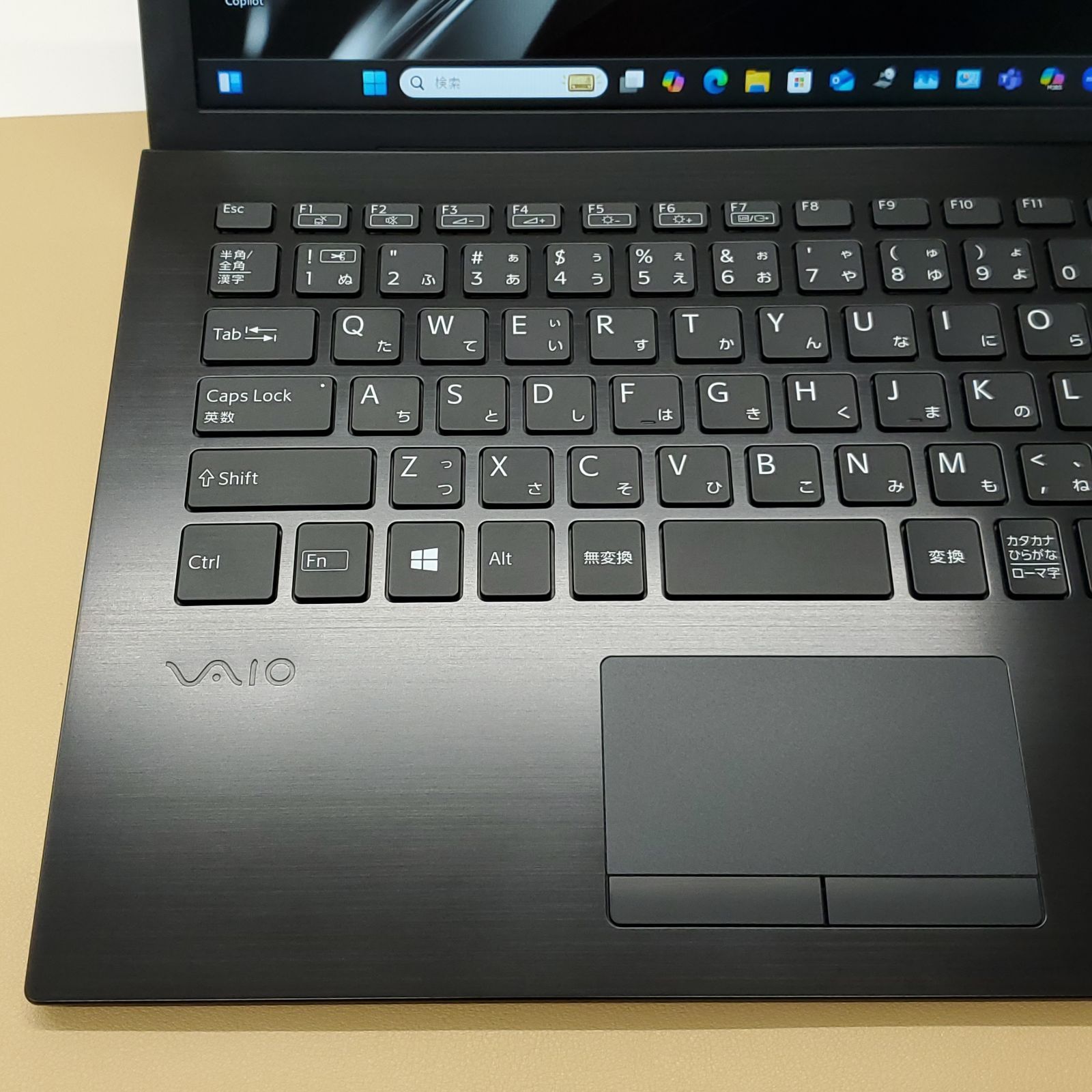 13.3型ノートパソコン