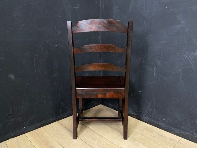 北海道民芸　アームチェア　カバ 樺 無垢材 食卓椅子 肘掛け椅子 北海道民芸家具(HOKUMIN)のカバ無垢材を使用した、キャプテンチェア