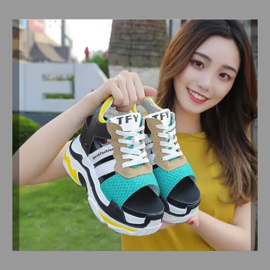 金子綾愛用ユナイテッドアローズ別注クロックス クロックス