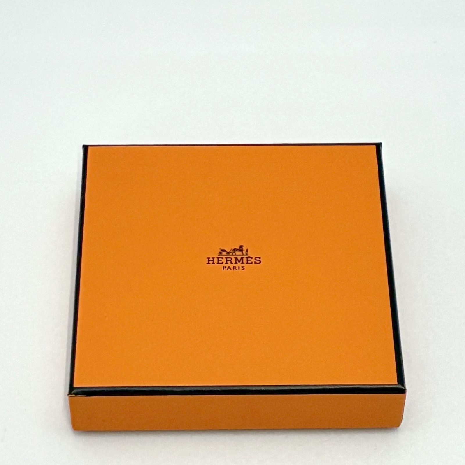 エルメス HERMES 正方形 空箱 13.5×13.5×3.5cm - メルカリ