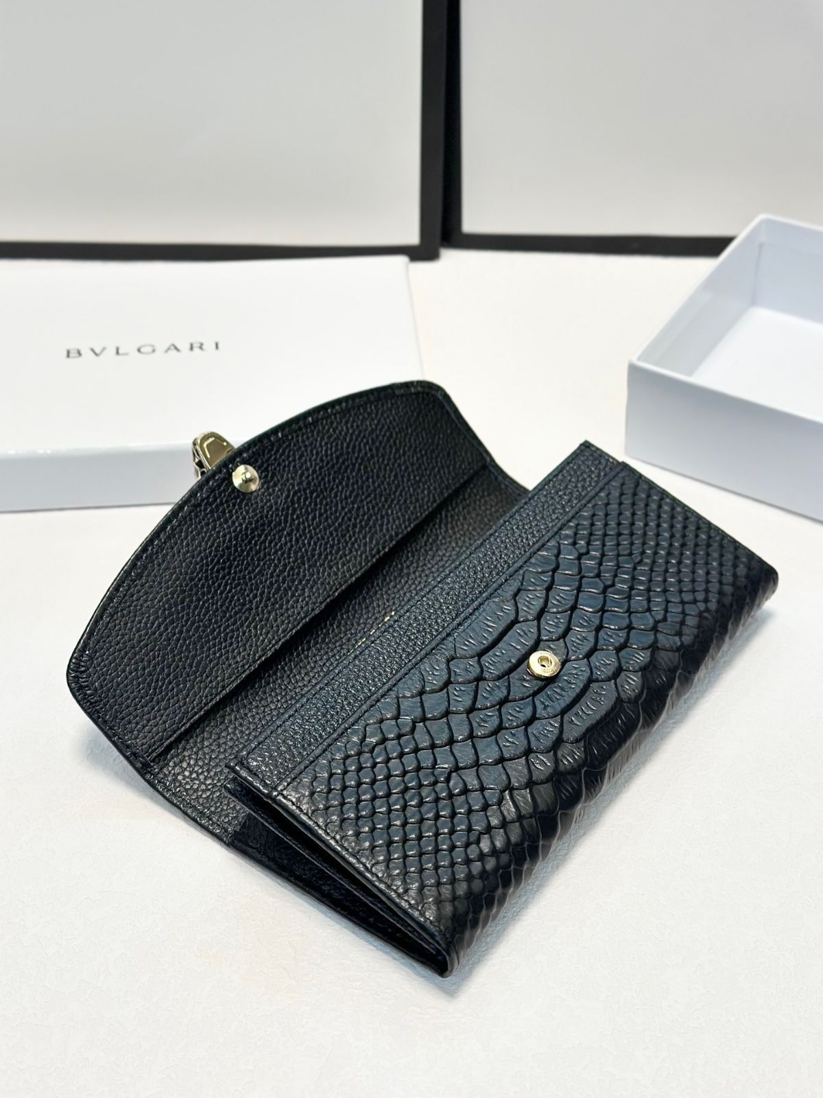 Bvlgari財布|財布