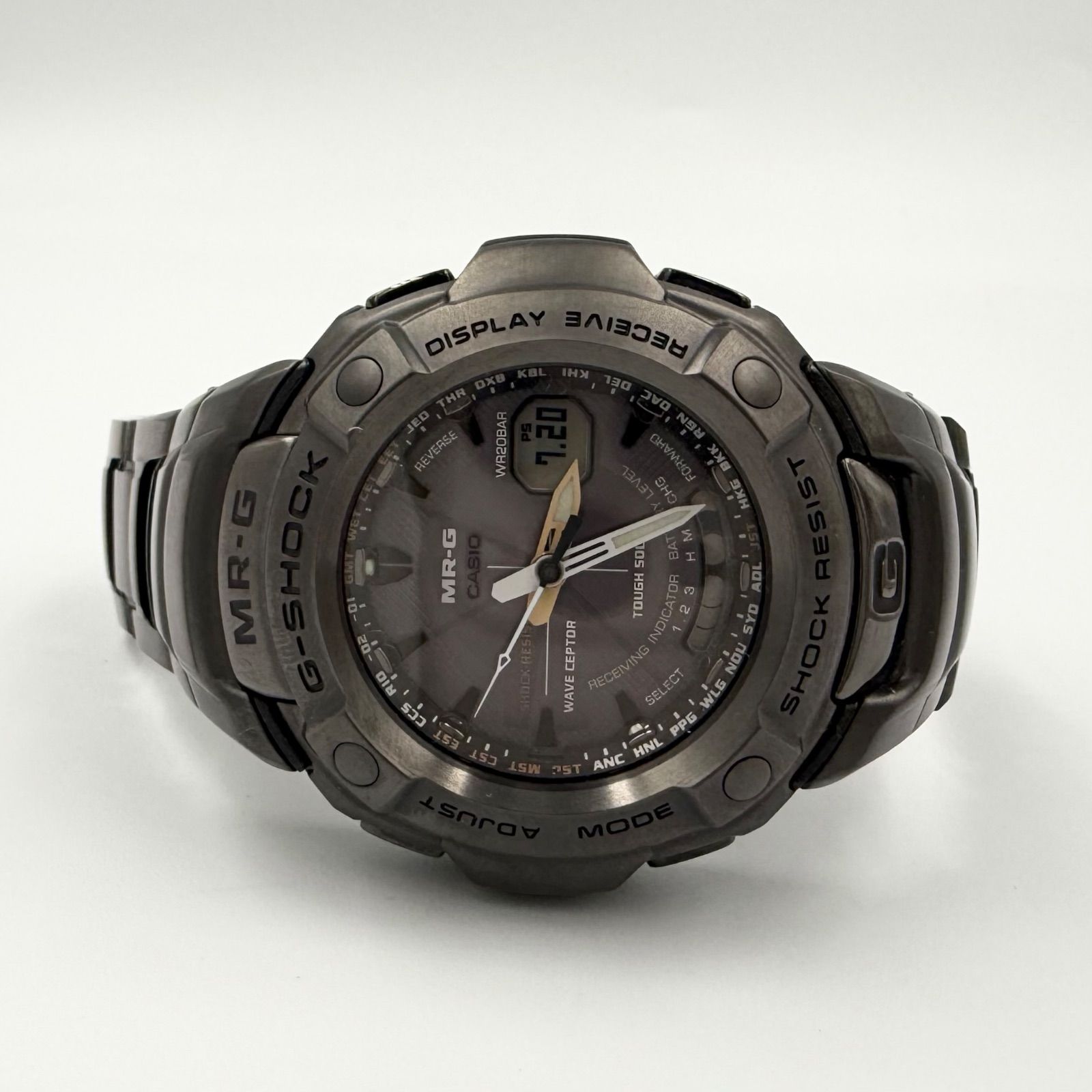 CASIO G-SHOCK MRG-3000DJ-1AJF用純正チタンバンド　① CASIO G-SHOCK MRG-3000DJ-1AJF用純正チタンバンド ② 2025年