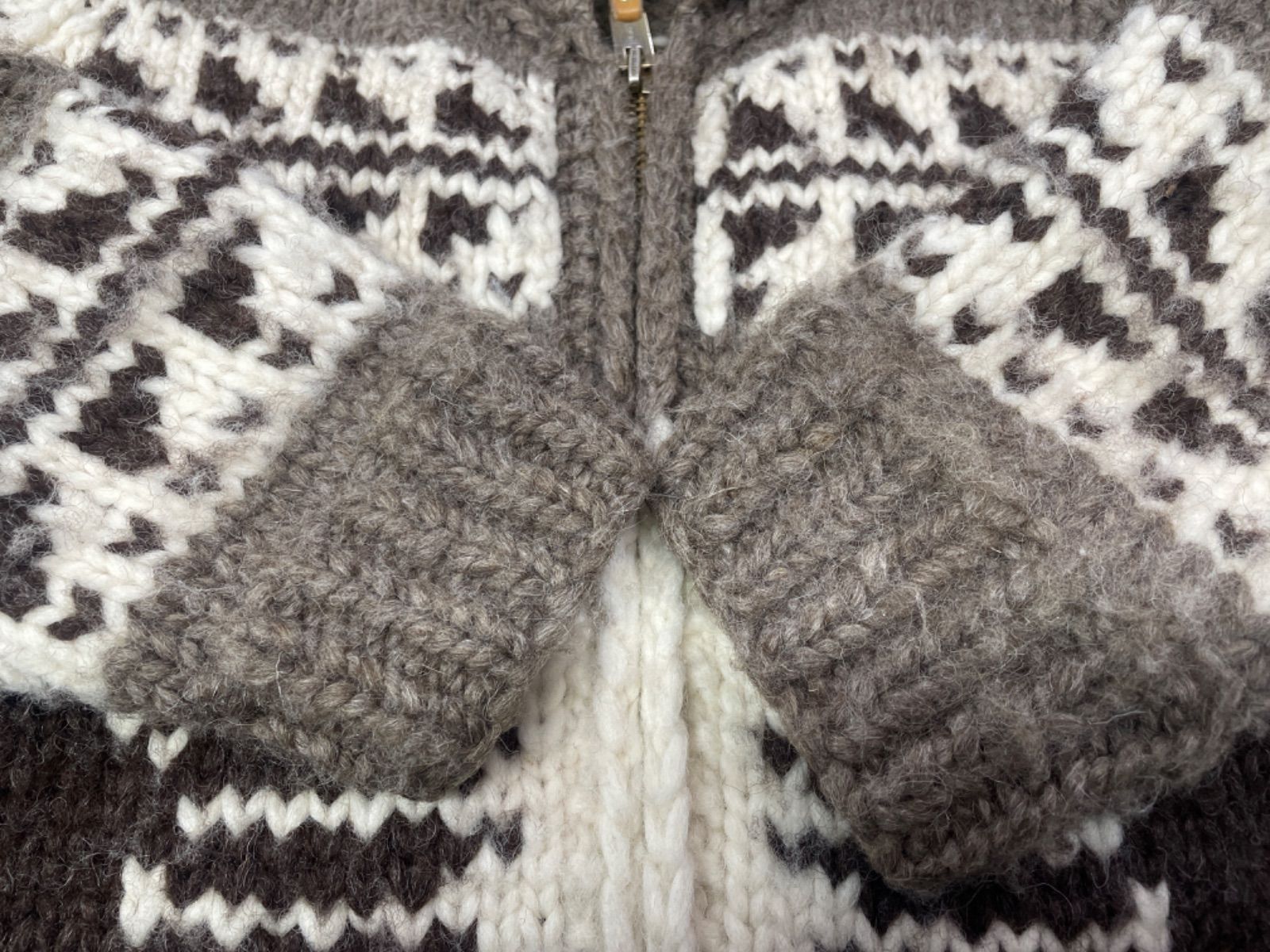 L カナダ製 Kanata カナタ カウチンニット フルジップ サンダーバード KANATA カナタ カウチン セーター ニット ハンドニット サンダーバード