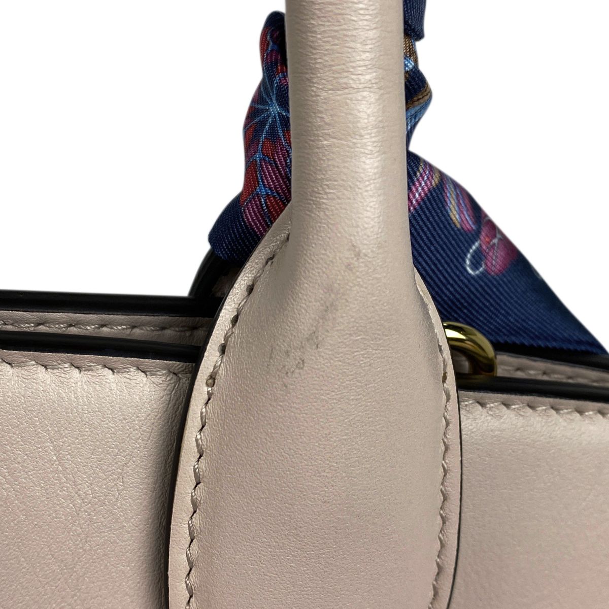 サルヴァトーレフェラガモ Salvatore Ferragamo スタジオ ハンドバッグ 
