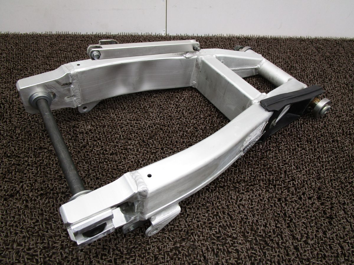 【最新の】 XJR1200 スイングアーム リアアクスルシャフト □A6751 4KG ヤマハ 4CC キャブ車 動画有