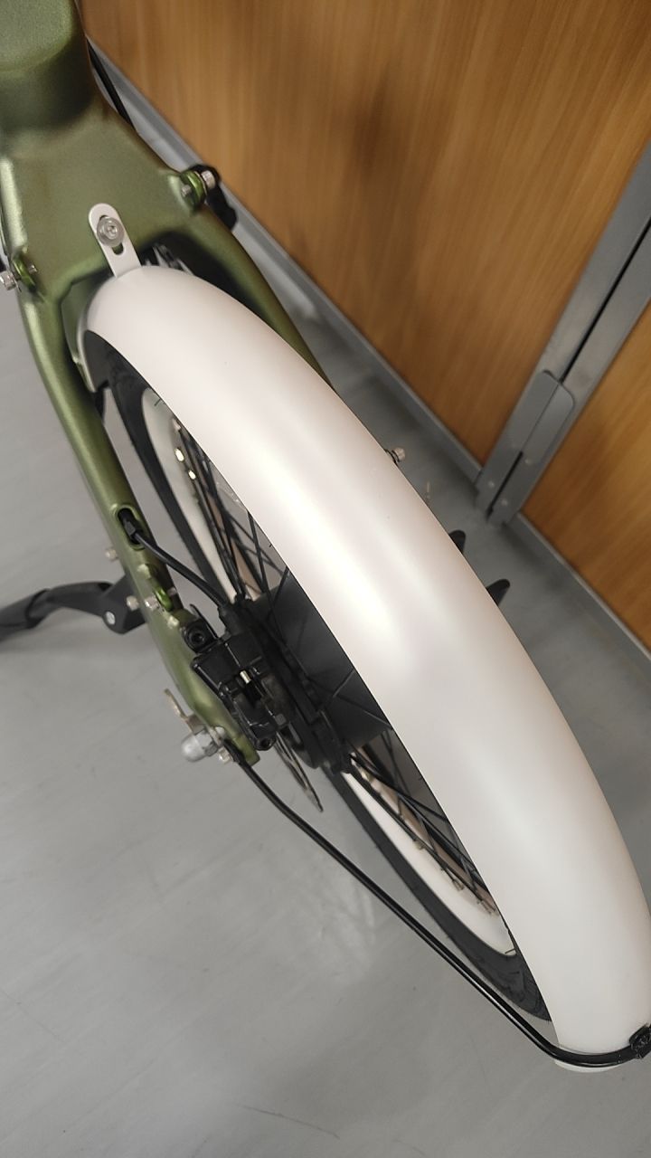 リユース品 折りたたみ電動アシスト自転車 ERWAY A02 ホワイト-グリーン BRIGHTFACE_UK