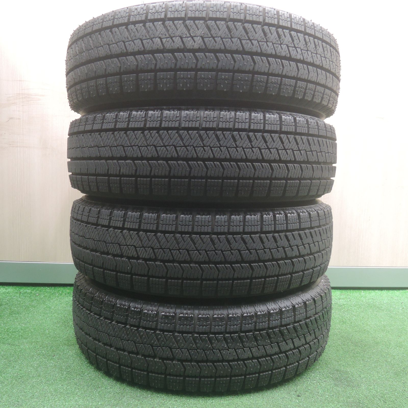 *送料無料* キレイ★スタッドレス 205/55R16 ケンダ KR36 アイステック ネオ TOPRUN トップラン 16インチ PCD114.3/5H★4053109Hス