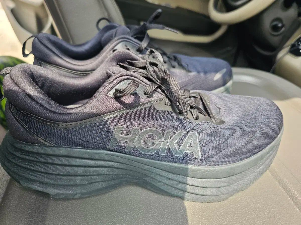 HOKA ONE ONE ホカオネオネ ボンダイ 8 ワイド オールブラック 280