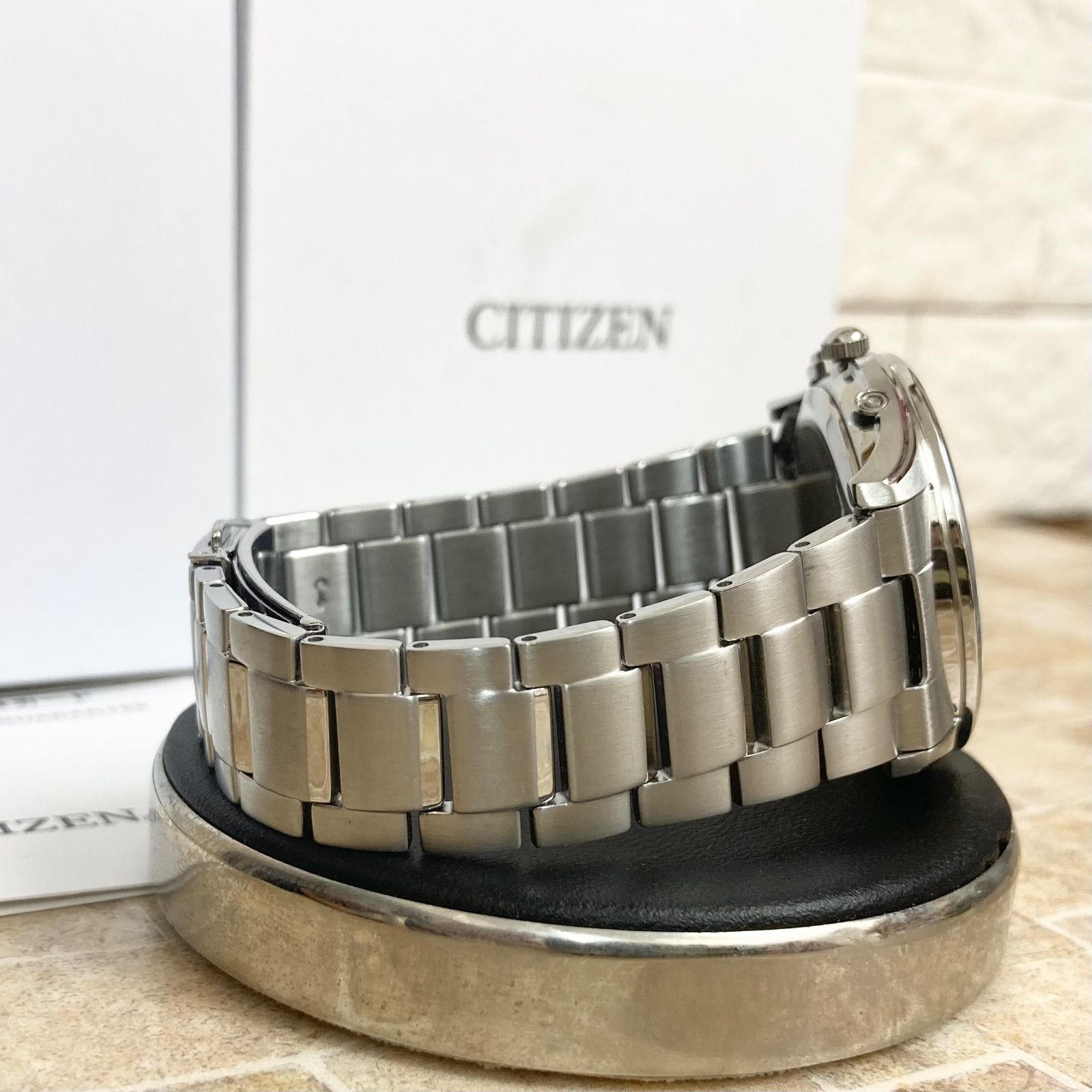 美品 動作確認済】シチズン CITIZEN エコドライブ 電波時計 H415 
