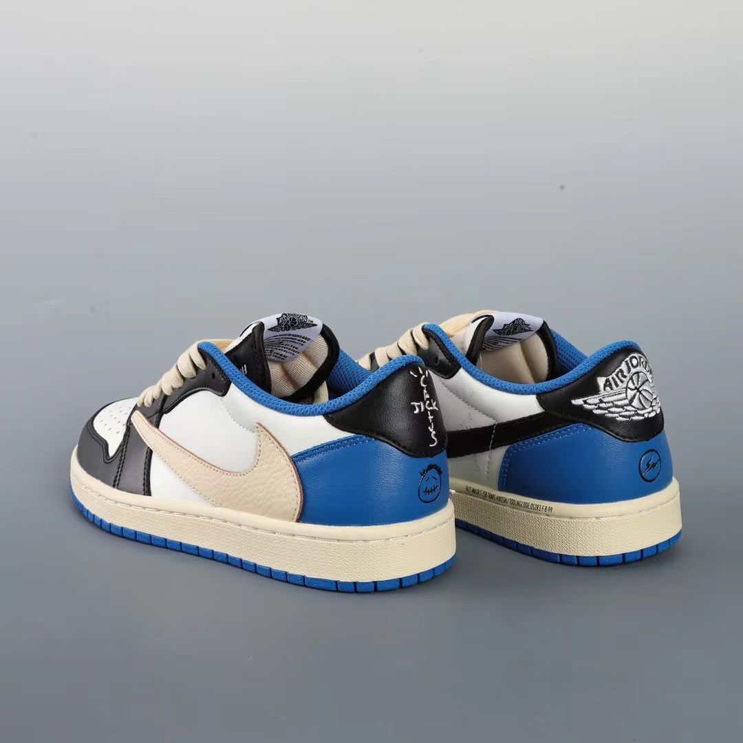 専用値下げですTravis Scott x Nike Air Jordan 1 Low OG SP