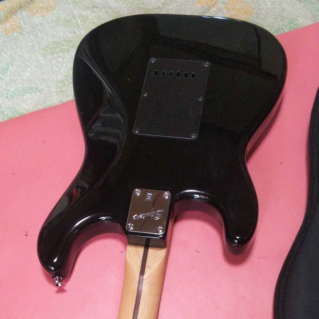 中古美品 スクワイヤースタンダードストラトキャスター