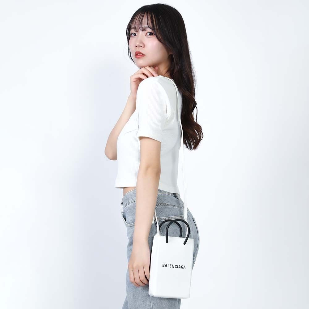 おしゃれ女子必見☆SALE★BALENCIAGA★パフィショルダーバッグ 新品 BALENCIAGA バレンシアガ 757773 0AI2N 9000 ショッピング