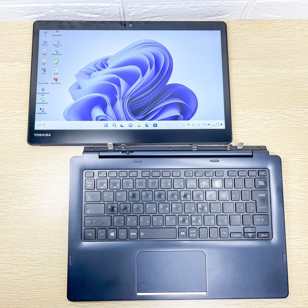 タブレットPC】東芝 Toshiba dynabook D83/M Core i5-8250U メモリ:8GB