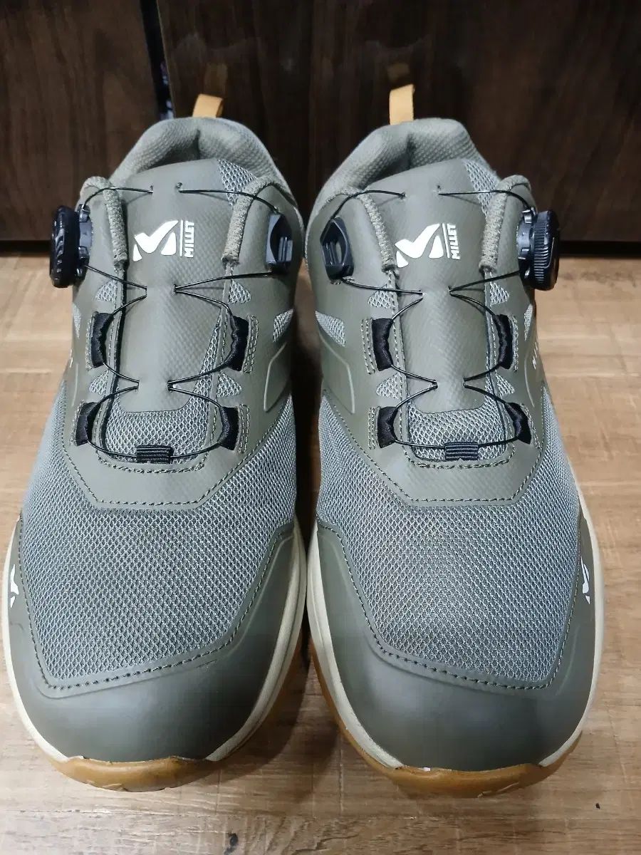 MILLET ミレー 登山靴 BOA SYSTEM システム オリーブ 260mm