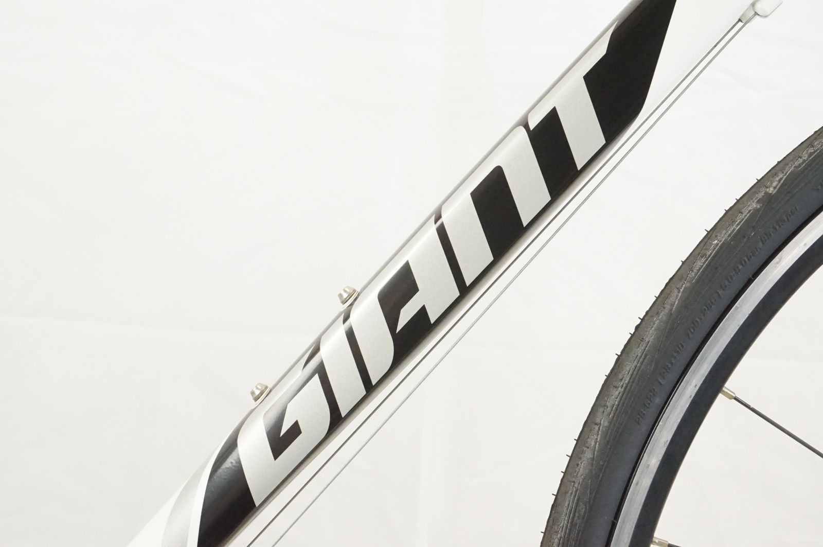 GIANT 「ジャイアント」 CROSTAR 2021年モデル クロスバイク