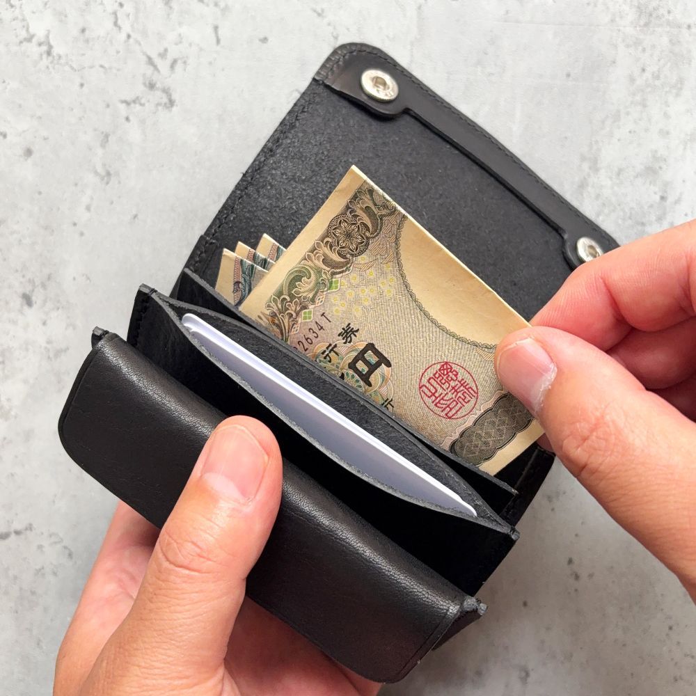 牛革コンパクトトラッカーウォレット ブラックレザー カウハイド ミニショート財布 Steerhide Short Truckerwallet (ステアハイド トラッカー