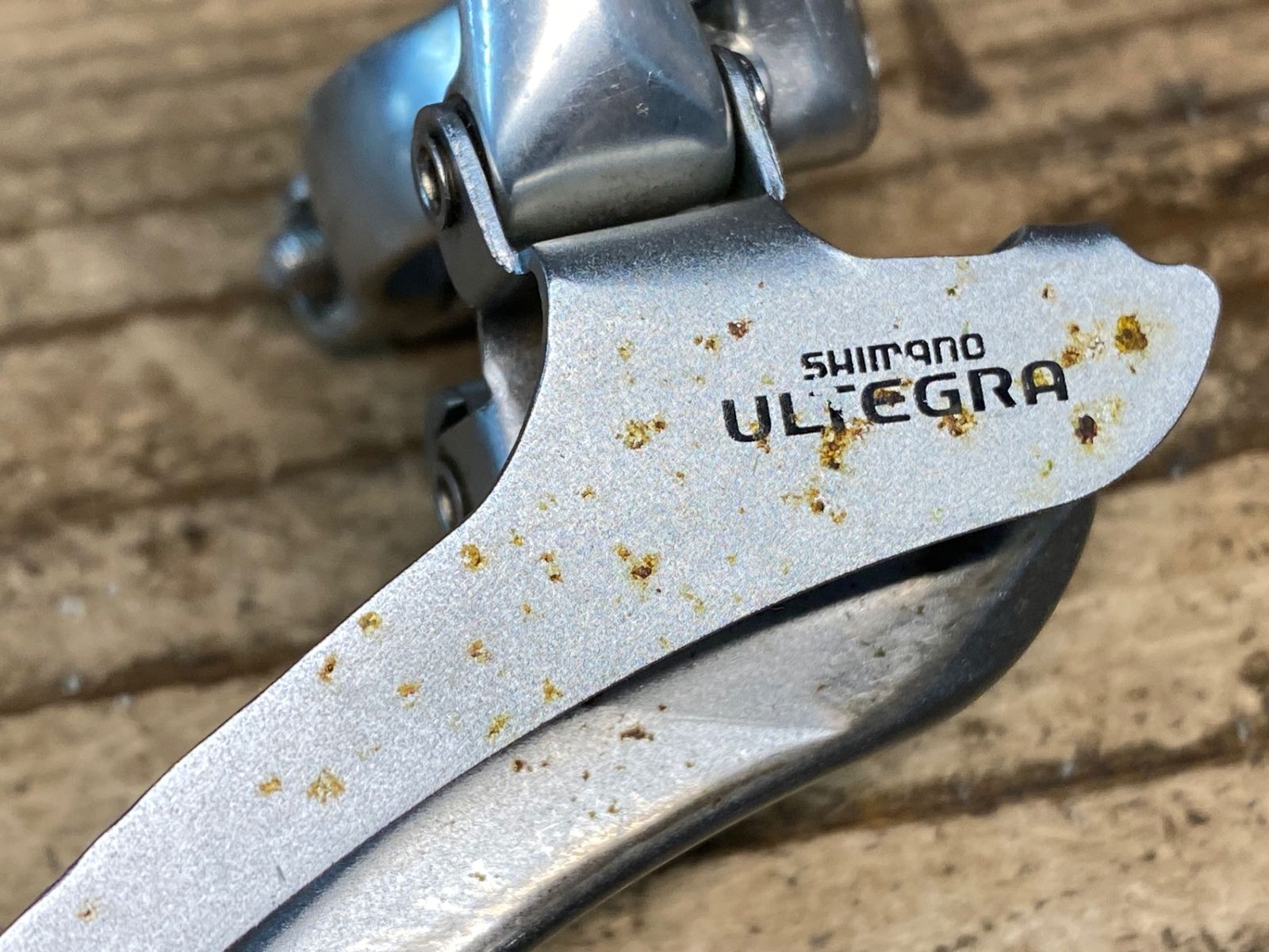 シマノ　ULTEGRA6800 FRディレイラーセット Amazon.co.jp: SHIMANO(シマノ) フロントディレイラー