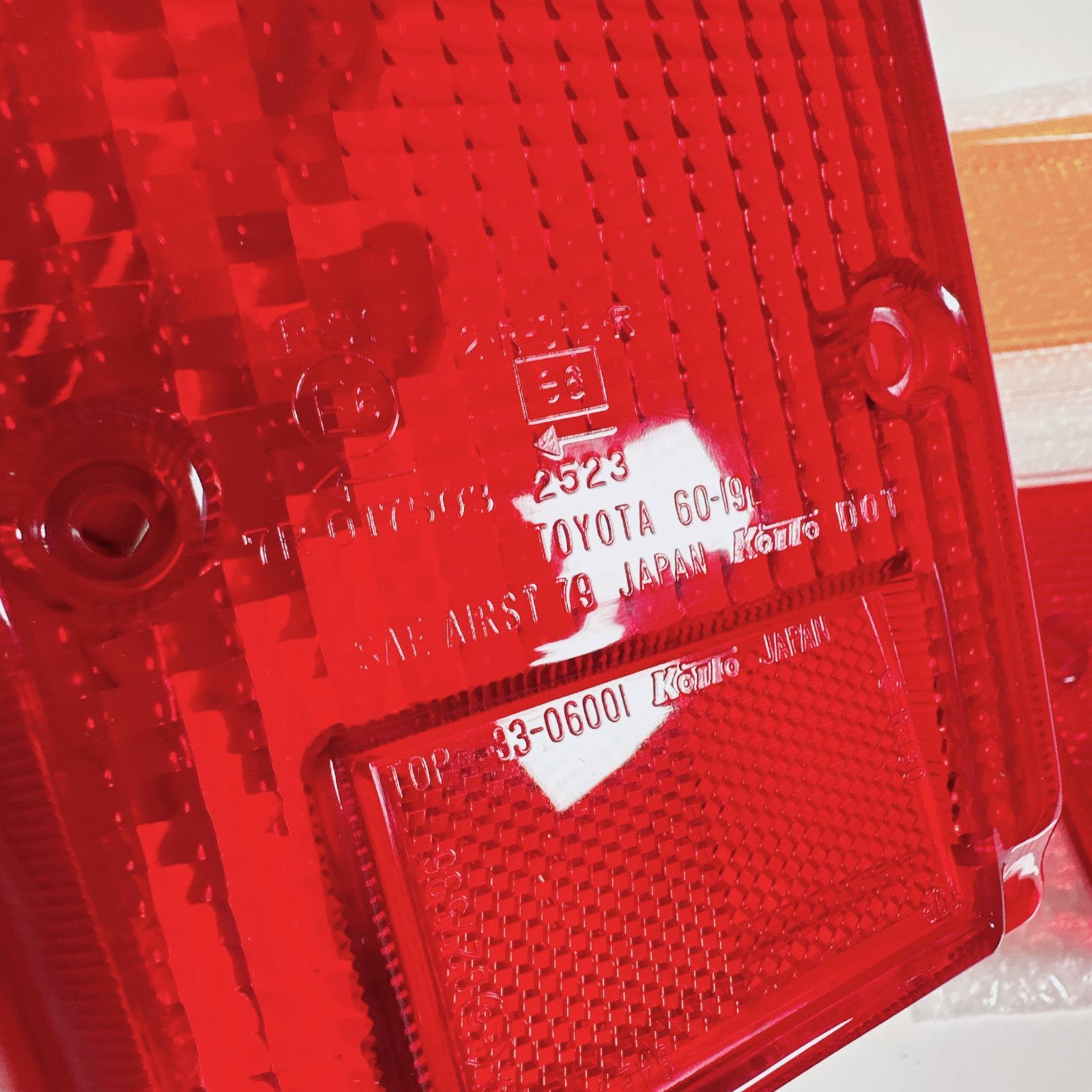 新品未使用】トヨタ 60ランクル ランドクルーザー トヨタ テールランプ