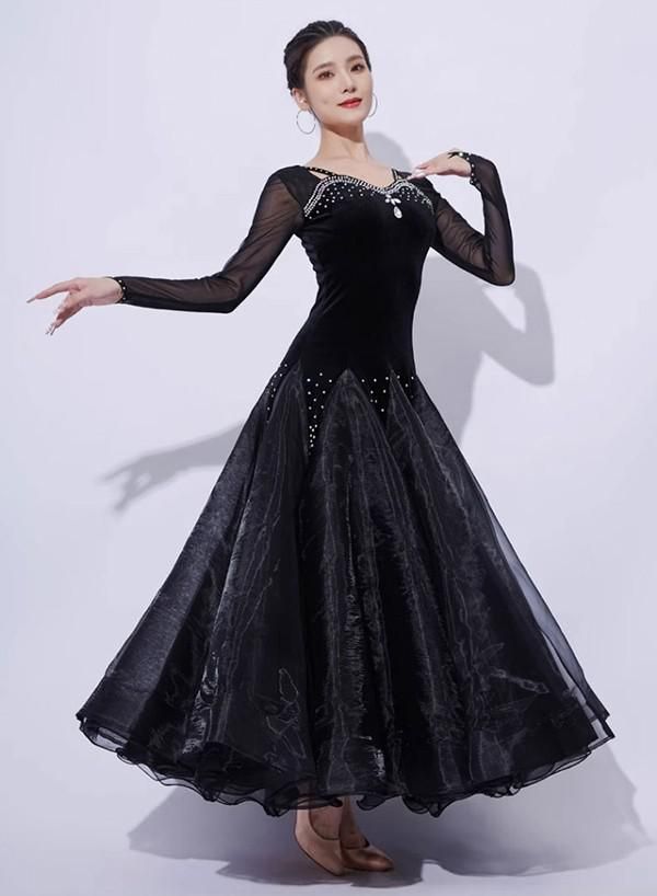 デモ パーティー