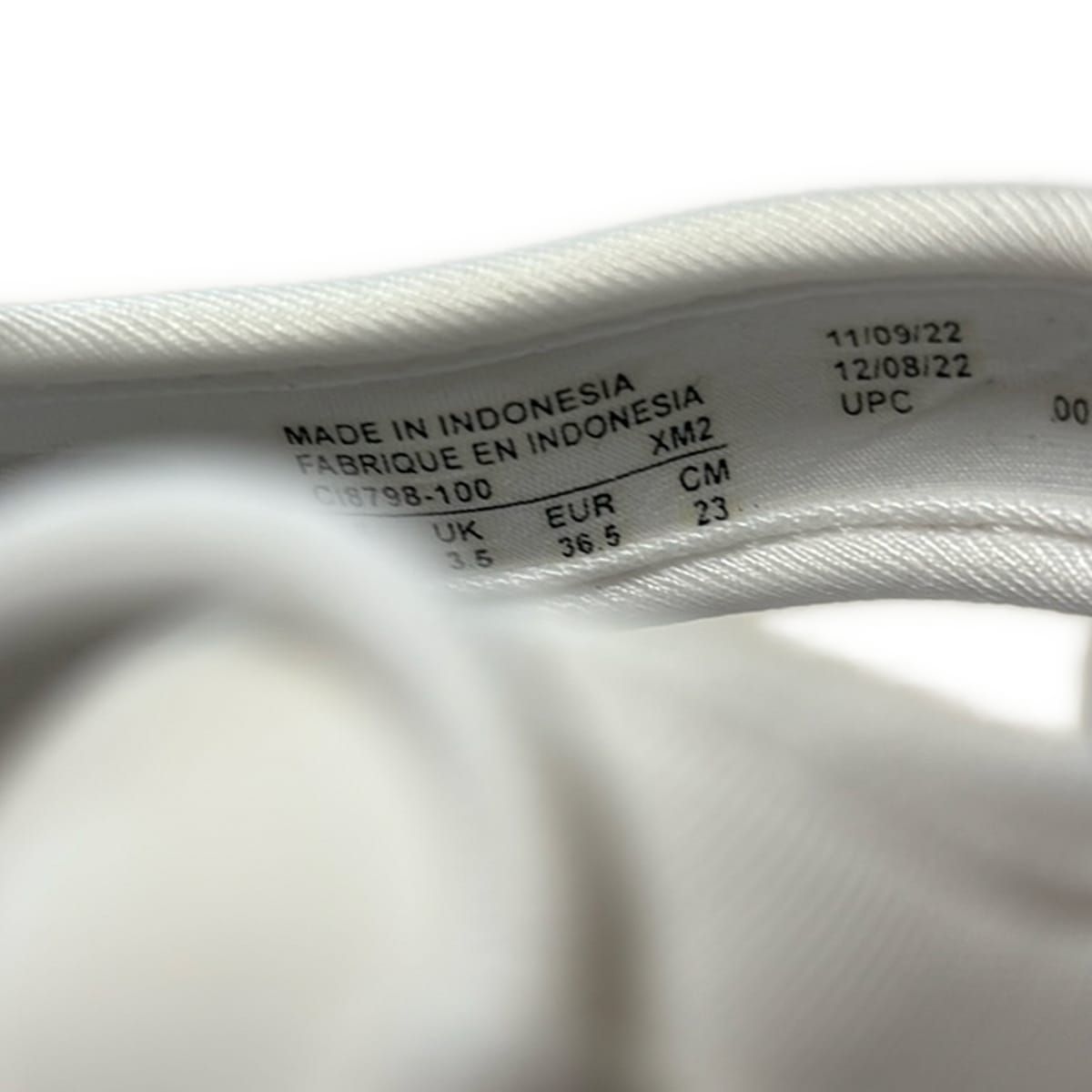 NIKE ナイキ