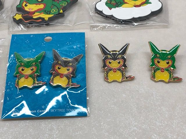 レックウザポンチョを着たピカチュウ ポケモンセンター スカイツリータウン オープン記念グッズまとめ売り【P1815-008】110 レックウザポンチョを着たピカチュウ ポケモンセンター スカイ