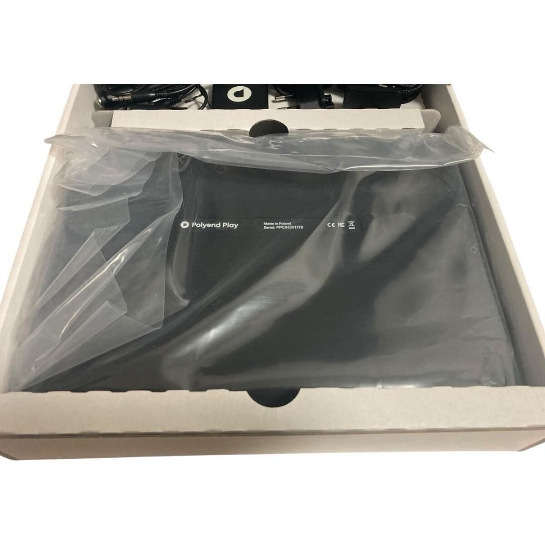★超絶美品★Polyend Play Groovebox 8 ポリエンド プレイ ☆新品未使用☆ Polyend Play Groovebox 8 Audio, 8 Poly MIDI
